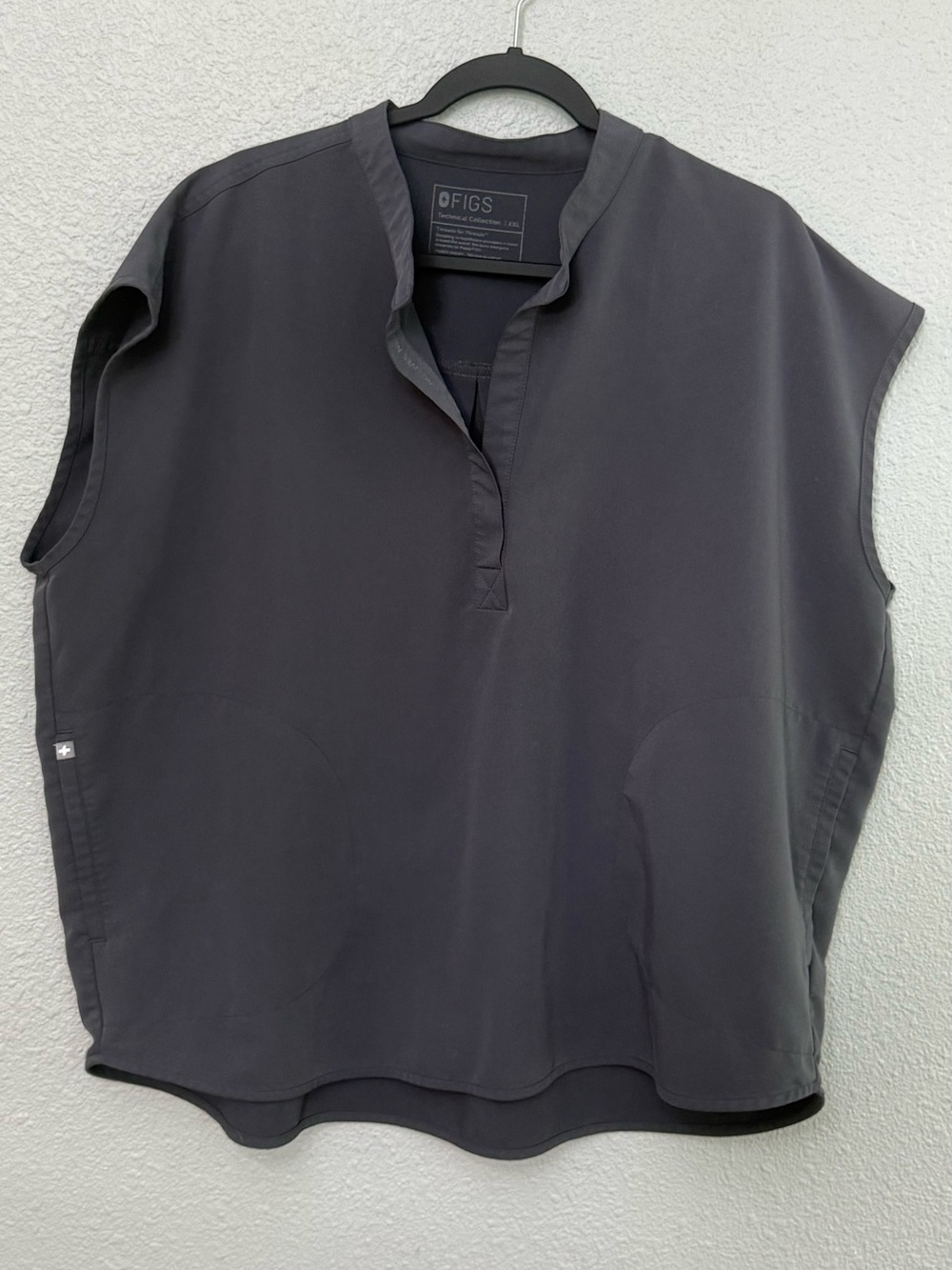 Figs | Rafaela Oversized Scrub Top | Charcoal Grey | Size XXL